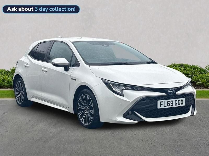 White Used 2019 Toyota Corolla Design Hatchback | £14,969 - Image 1/4
