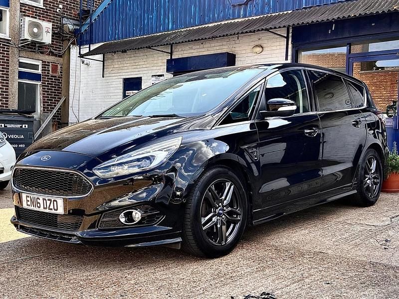 Black Used 2016 Ford S-MAX Sport MPV | £11,599 (A bit pricey) - Image 1/4