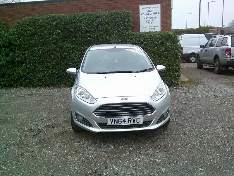 Used Ford Fiesta Zetec 2014 Silver Hatchback