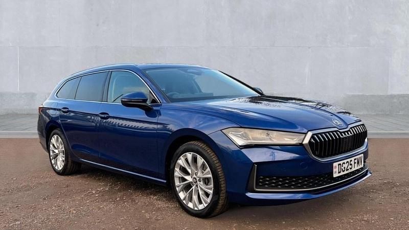 Used Skoda Superb SE L 150 HP (110 kW) 2025 Cobalt blue Estate