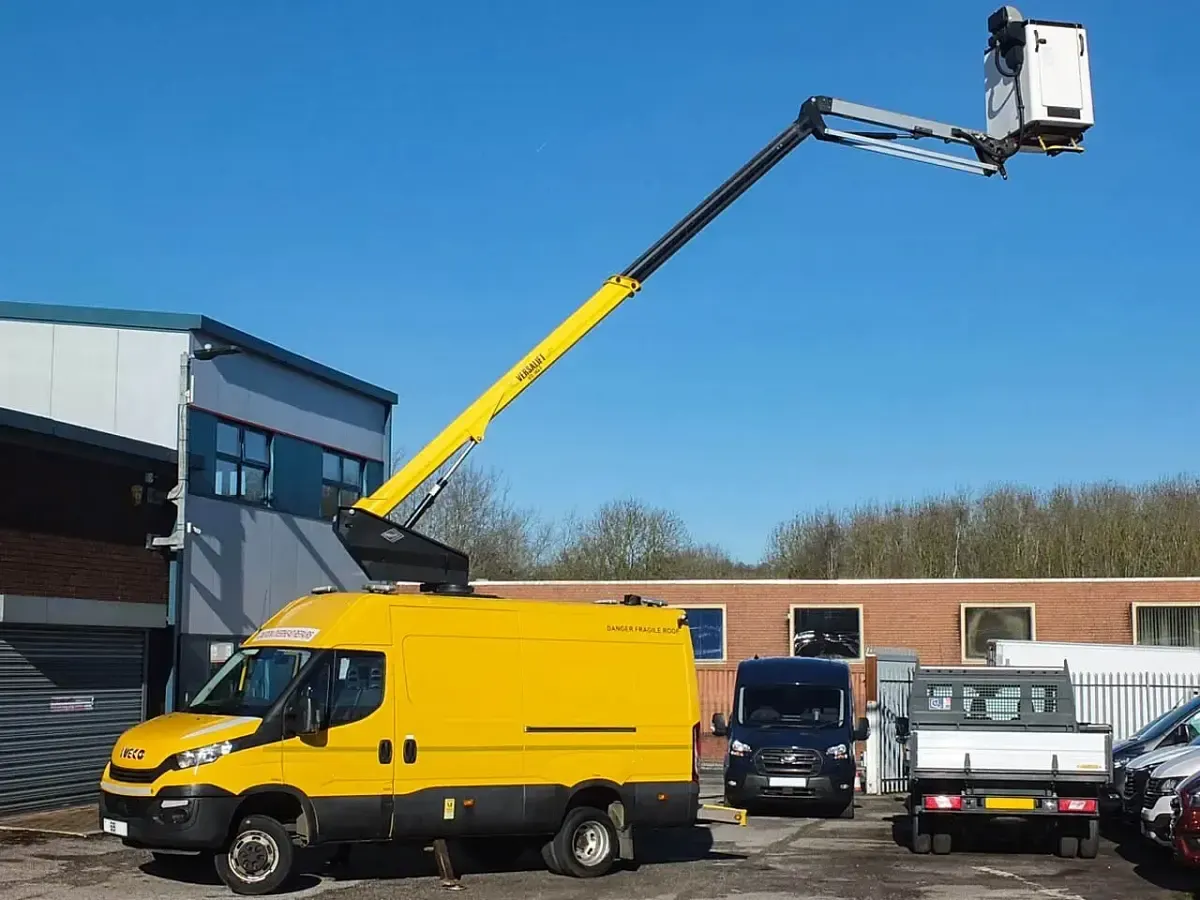 Used Iveco Daily 180 HP (132 kW) 2020 Yellow Van