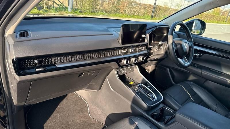 Usado Honda CR-V Elegance 184 HP (135 kW) 2024 Preto SUV