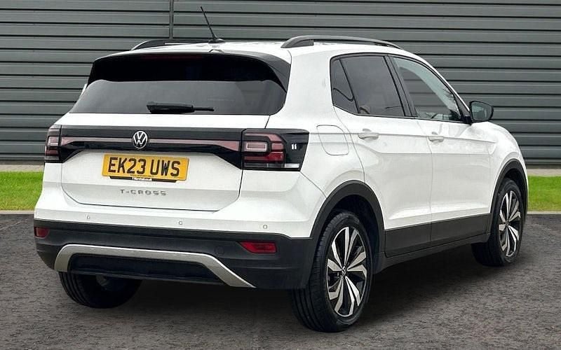 Usado VW T-Cross Black Edition 110 HP (80 kW) 2023 Branco SUV