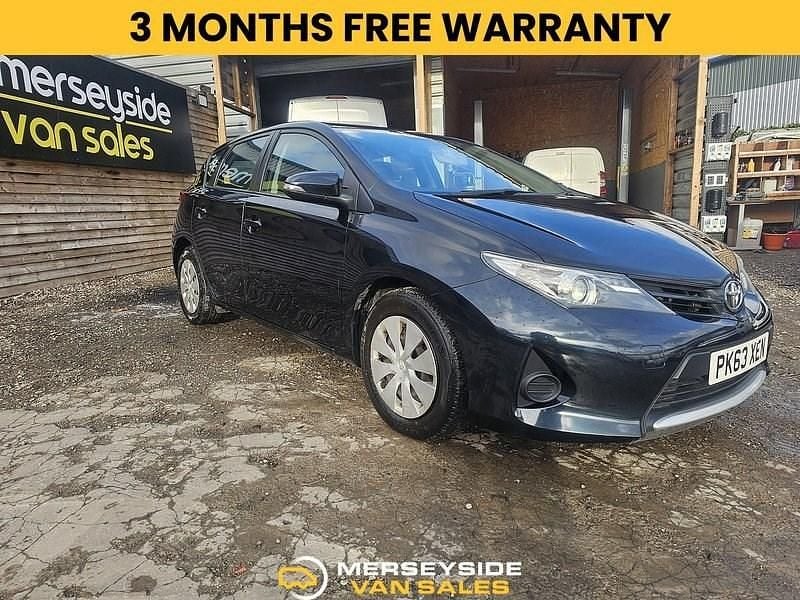 Grey Used 2013 Toyota Auris Active Hatchback | £3,995 (Fair price) - Image 1/4