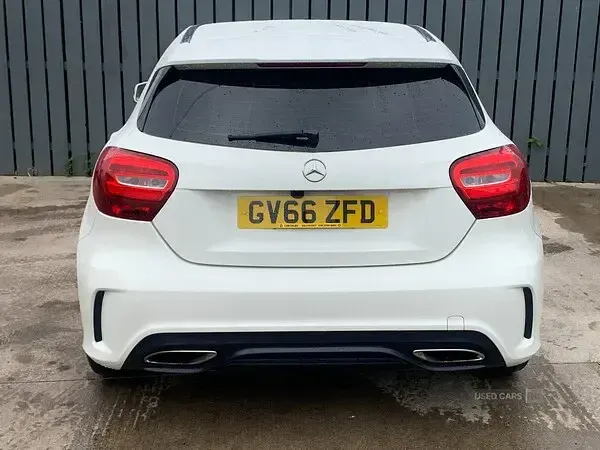Used Mercedes A180 AMG line 122 HP (89 kW) 2017 White Hatchback