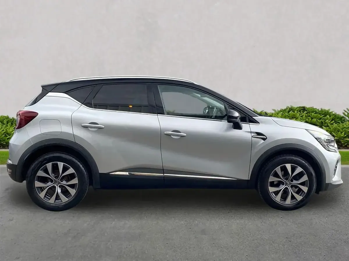 Second-hand Renault Captur Version S 91 CP (66 kW) 2021 Gri SUV
