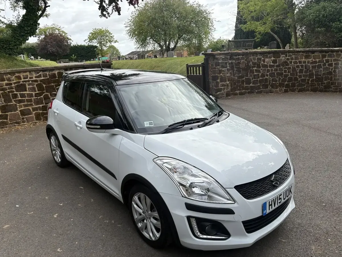 Used Suzuki Swift SZ4 2015 White Hatchback