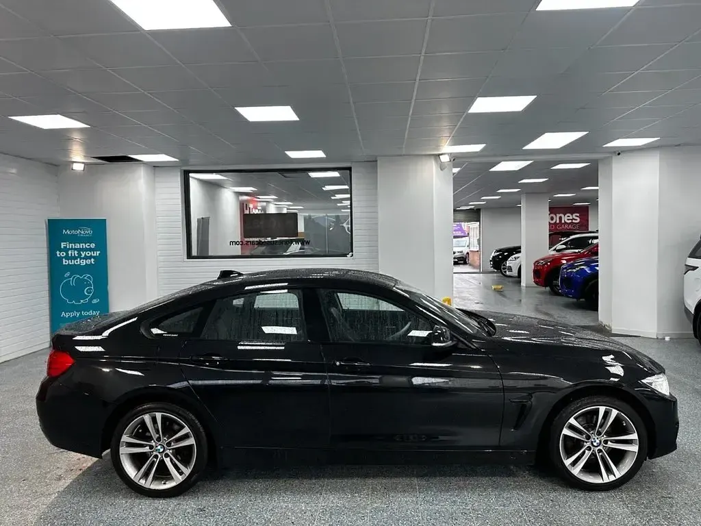Used BMW 420 Sport Line 184 HP (135 kW) 2015 Black Coupe