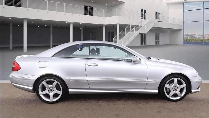 Used Mercedes CLK200 184 HP (135 kW) 2009 Silver Coupe
