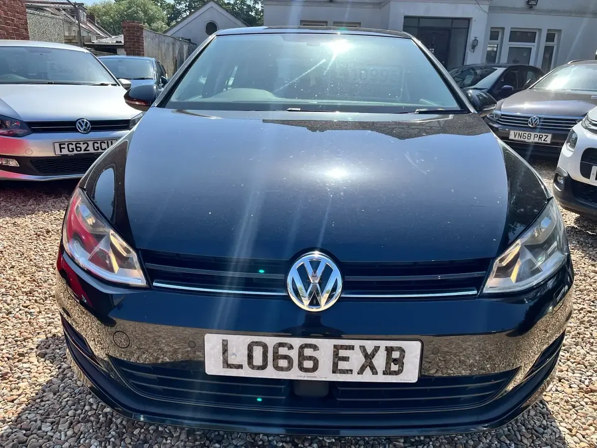 Used VW Golf VII Edition 110 HP (80 kW) 2016 Black Hatchback