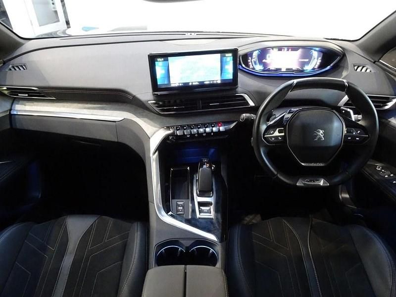 Used Peugeot 3008 Premium 300 HP (220 kW) 2022 Grey SUV