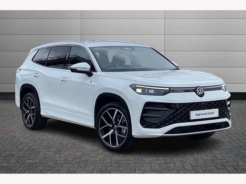 White Used 2025 VW Tayron R-line SUV | £41,295 (Fair price) - Image 1/4