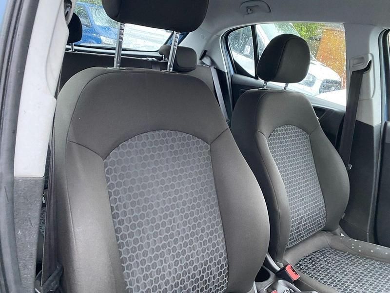 Used Vauxhall Corsa Design Edition 75 HP (55 kW) 2017 Blue Hatchback