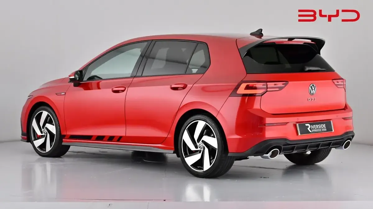 Used VW Golf VIII GTI Clubsport 300 HP (220 kW) 2023 King's red Hatchback