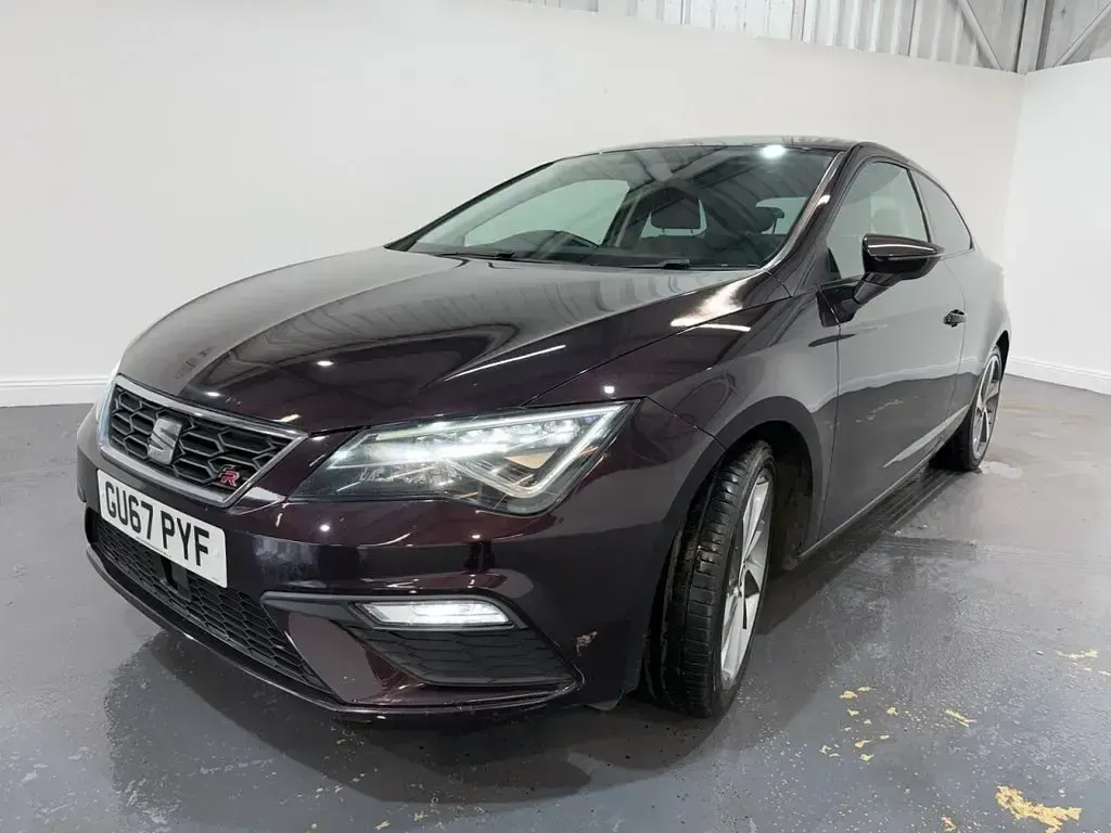 Used Seat Leon FR 150 HP (110 kW) 2017 Purple Coupe