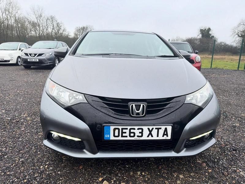 Begagnad Honda Civic SE Plus 120 HK (88 kW) 2014 Grå Halvkombi