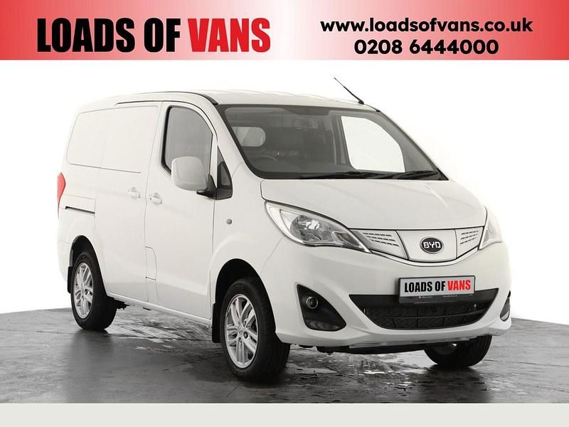 Used BYD ETP3 Active 100 kW (136 HP) 2024 White Van