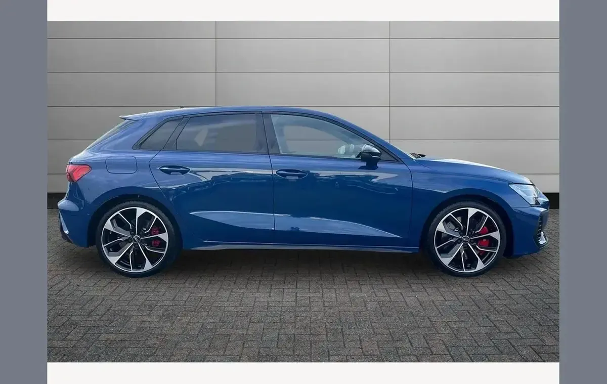 Used Audi S3 Sportback Black Edition 333 HP (244 kW) 2025 Blue Hatchback