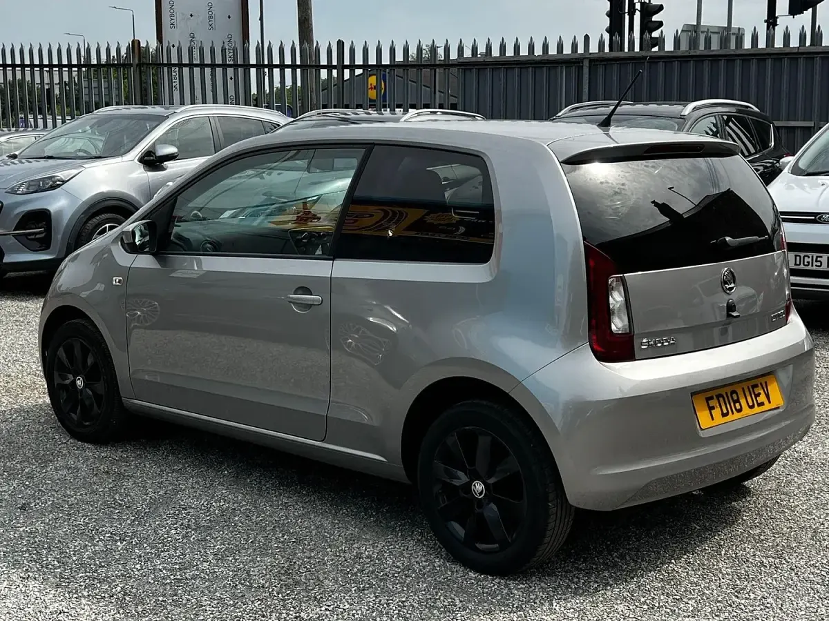 Used Skoda Citigo Colour Edition 60 HP (44 kW) 2018 Silver Hatchback