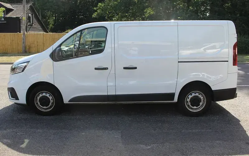 Used Renault Trafic 150 HP (110 kW) 2023 White MPV