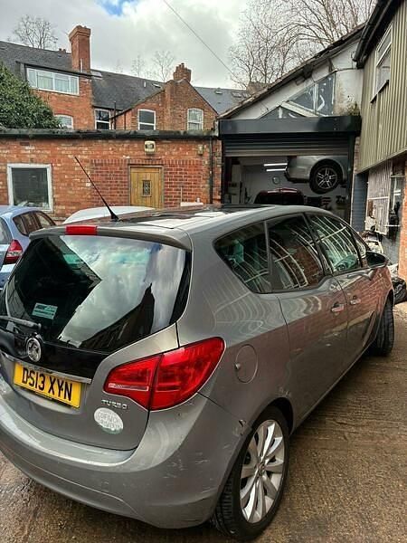 Used Vauxhall Meriva 2013 Brown MPV