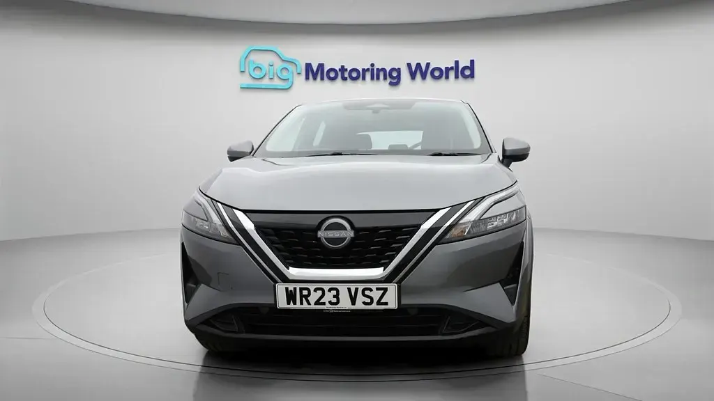 Gebraucht Nissan Qashqai Acenta Premium 190 PS (139 kW) 2023 Grau SUV