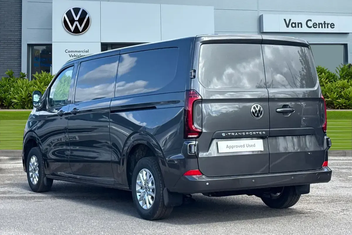 New VW T7 Pro 160 kW (218 HP) 2026 Grey Van