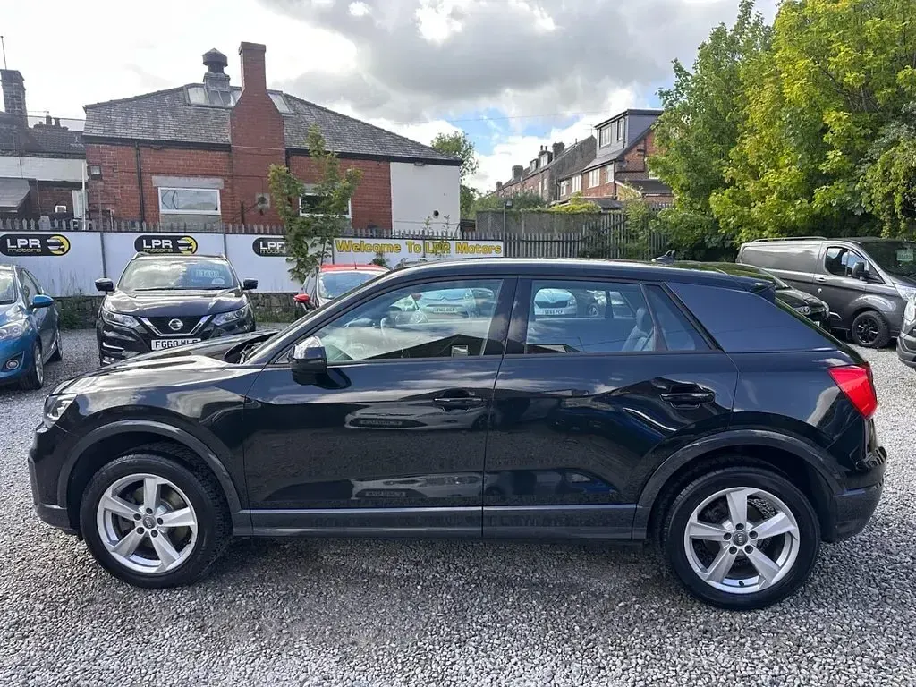 Used Audi Q2 Sport 116 HP (85 kW) 2017 Black SUV