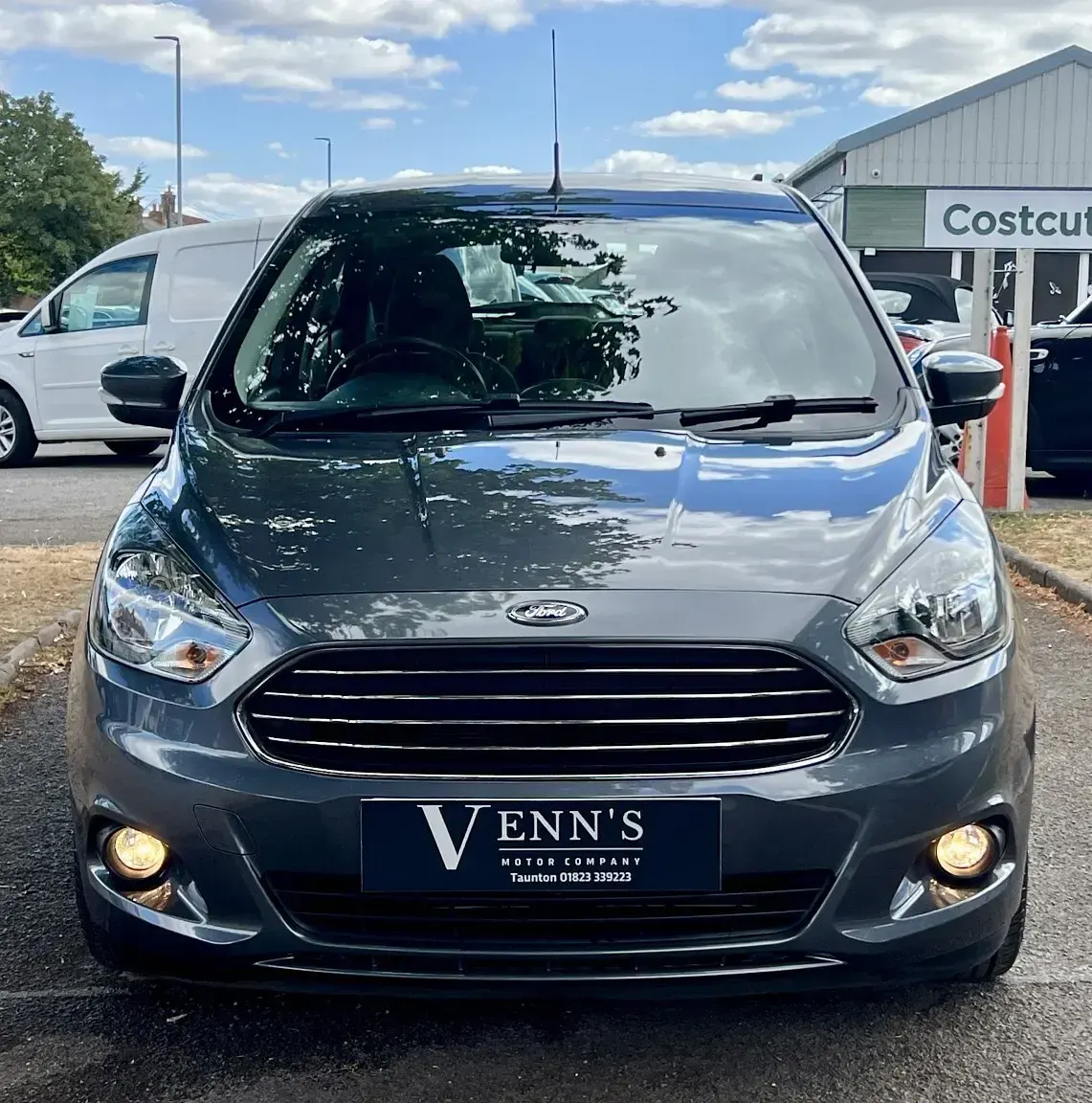 Used Ford Ka Plus Zetec 85 HP (62 kW) 2018 Grey Hatchback