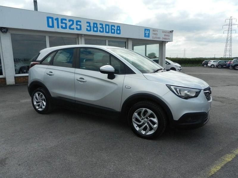 Silver Used 2017 Vauxhall Crossland X SUV | £6,995 (Fair price) - Image 1/4