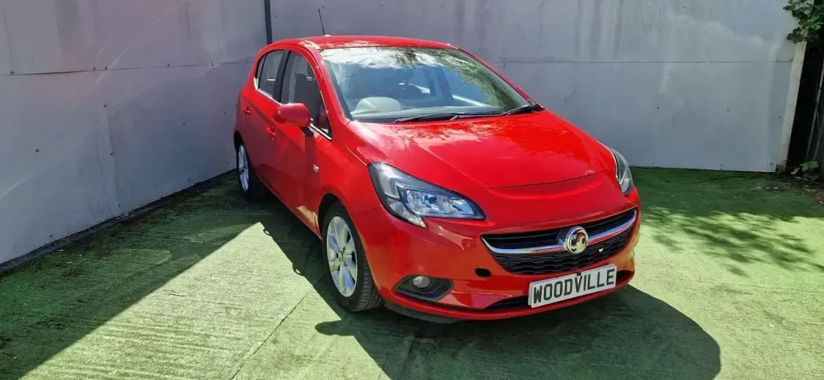 Używany Vauxhall Corsa 2017 Czerwony Hatchback