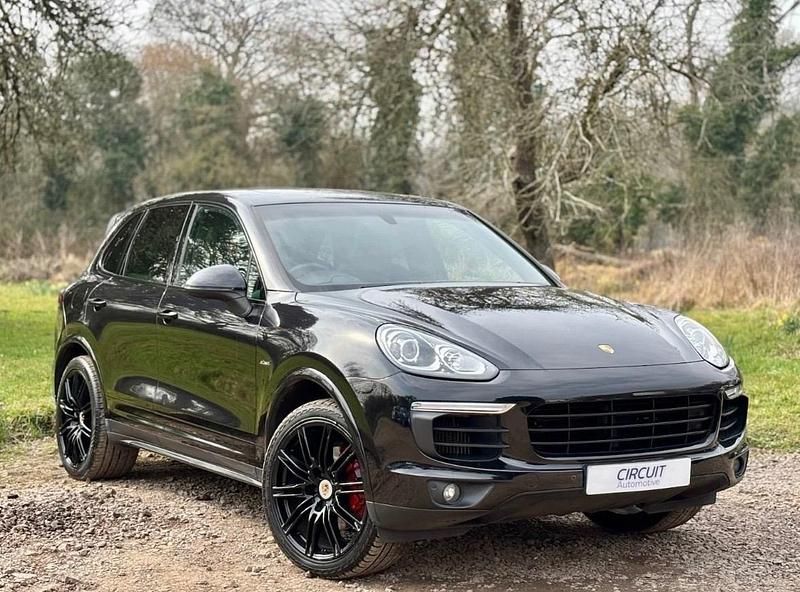 Used Porsche Cayenne 262 HP (192 kW) 2015 Black SUV