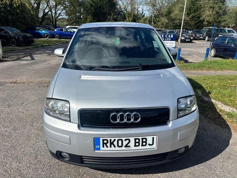 Usado Audi A2 75 CV (55 kW) 2002 Plateado Utilitario