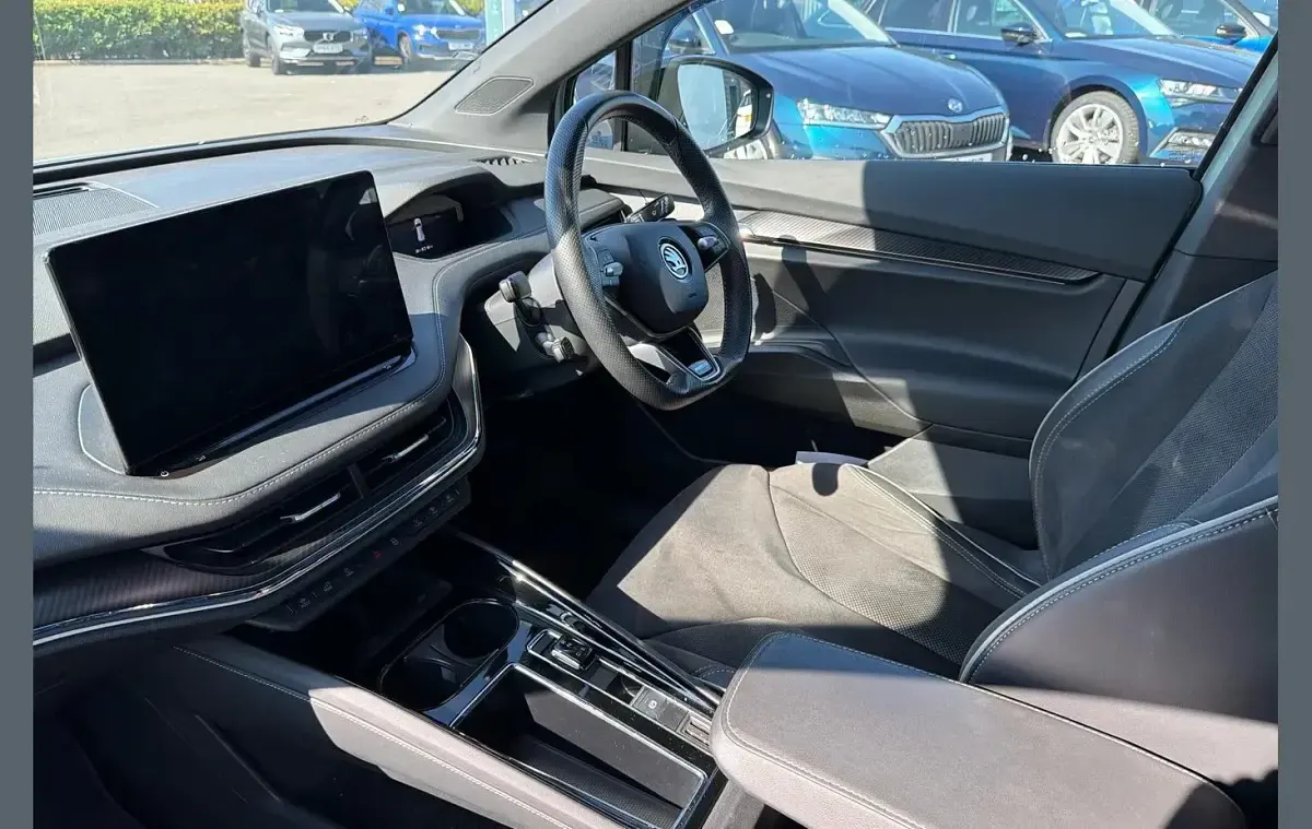 Used Skoda Enyaq iV SportlinePlus 210 kW (286 HP) 2024 Silver SUV