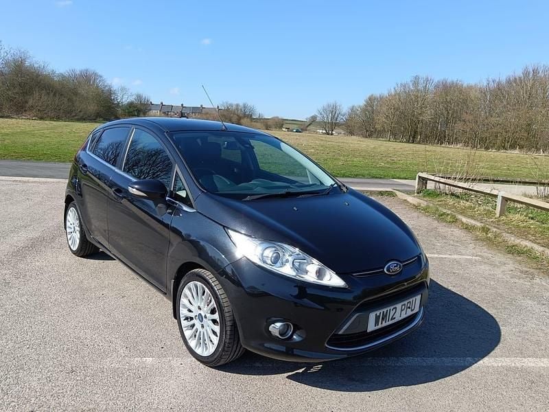 Black Used 2012 Ford Fiesta Titanium Hatchback | £2,495 (Expensive) - Image 1/4