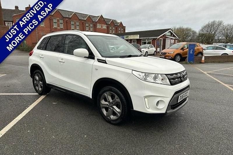 Used Suzuki Vitara SZ-T 120 HP (88 kW) 2016 White SUV