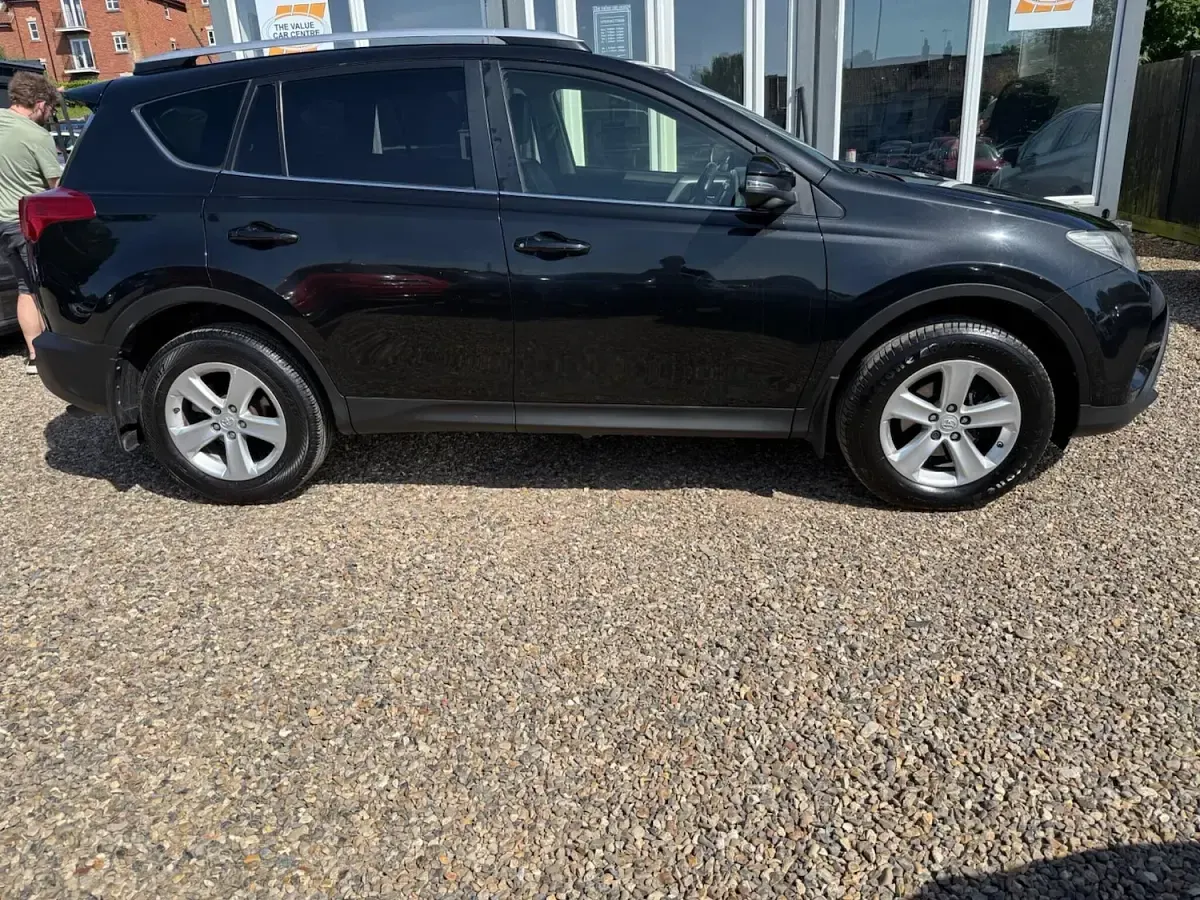 Used Toyota RAV4 124 HP (91 kW) 2013 Black SUV
