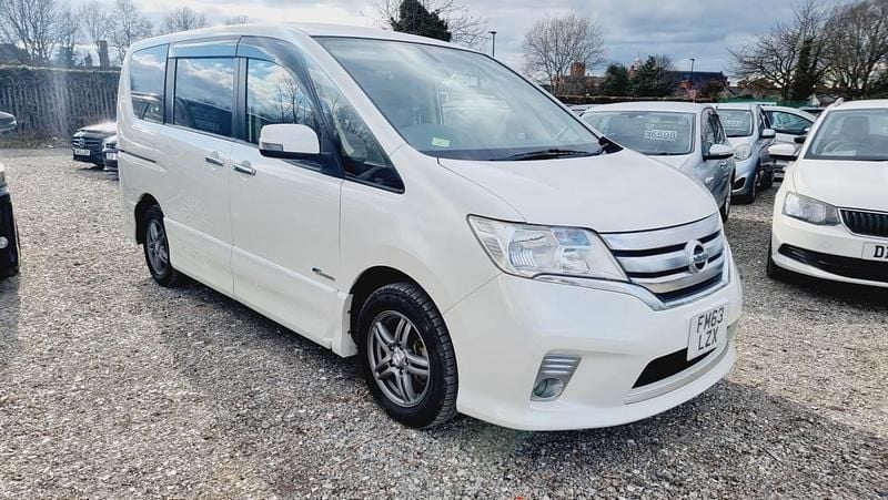 White Used 2013 Nissan Serena S MPV | £7,995 (Good price) - Image 1/4