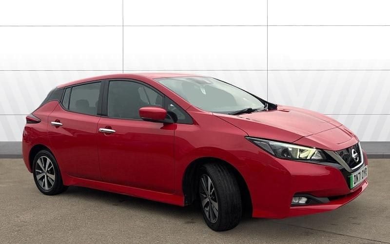 Used Nissan Leaf Acenta 110 kW (150 HP) 2021 Red Hatchback
