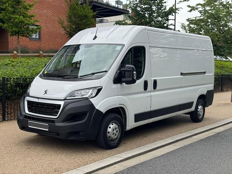 White Used 2023 Peugeot Boxer Premium Van | £10,500 - Image 1/4