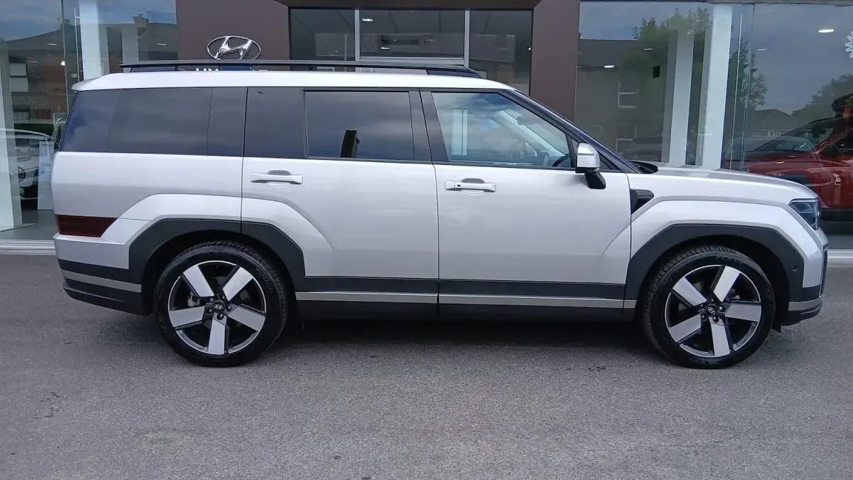 Used Hyundai Santa Fe Ultimate 211 HP (155 kW) 2024 Silver SUV