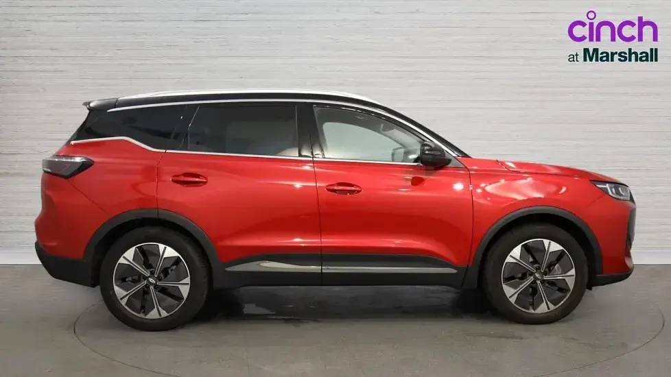 Used Chery Tiggo 7 147 HP (108 kW) 2025 Two tone metallic  chery red/black SUV