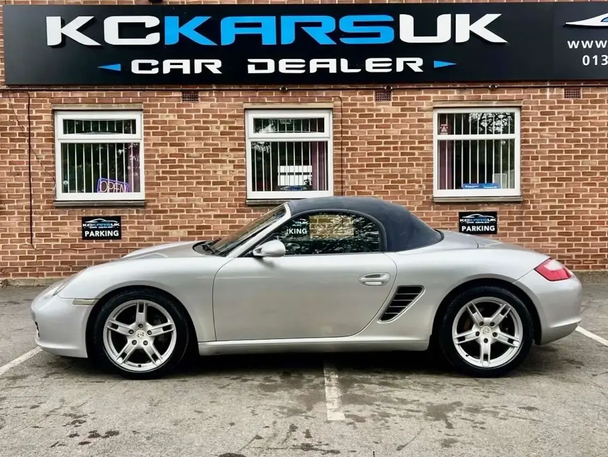 Begagnad Porsche Boxster 245 HK (180 kW) 2006 Silver Cab