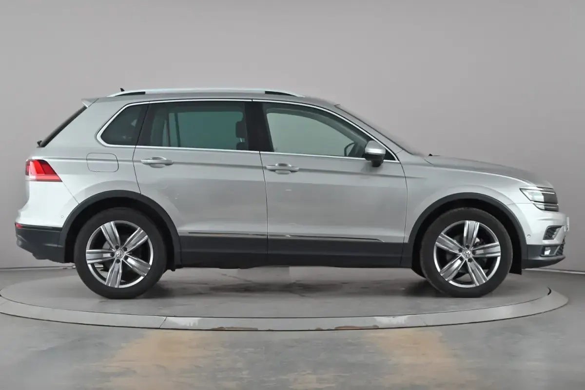 Second-hand VW Tiguan Match 150 CP (110 kW) 2019 Argintiu SUV