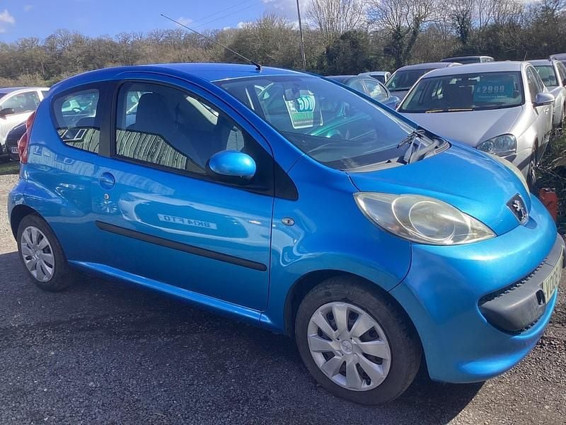 Used Peugeot 107 68 HP (50 kW) 2008 Blue Hatchback