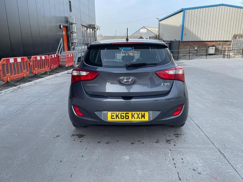 Used Hyundai i30 SE 2016 Grey Hatchback