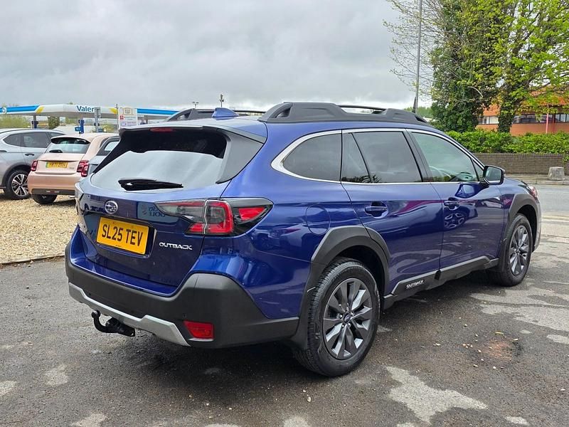 Used Subaru Outback 180 HP (132 kW) 2025 Blue Estate