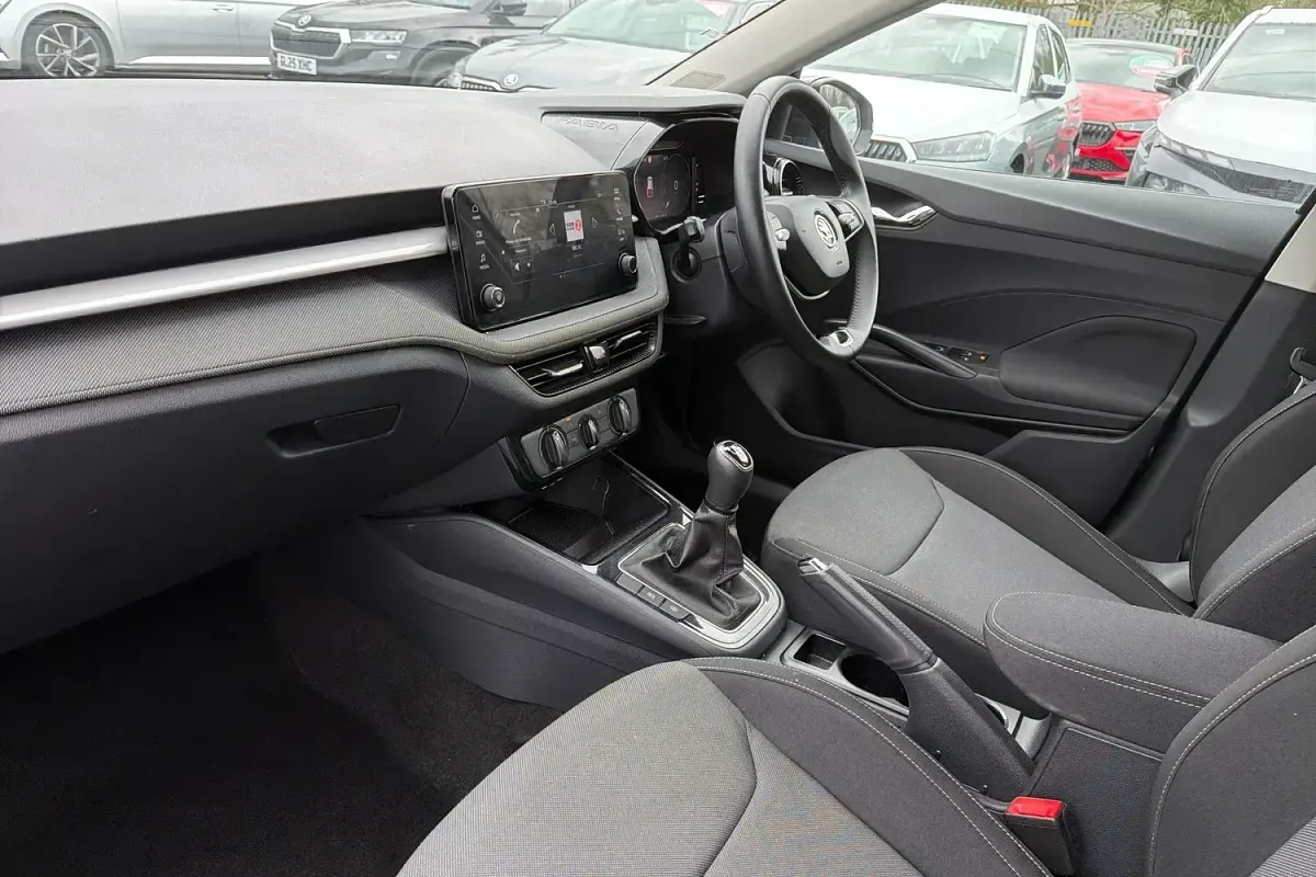 Used Skoda Fabia Colour Edition 94 HP (69 kW) 2024 Grey Hatchback