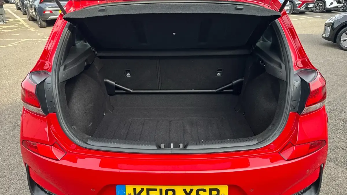 Used Hyundai i30 N Performance 275 HP (202 kW) 2019 Red Hatchback