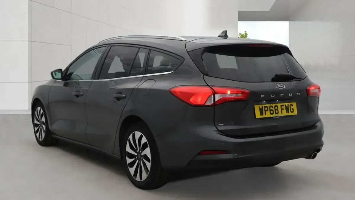 Used Ford Focus Zetec 2018 Grey Estate